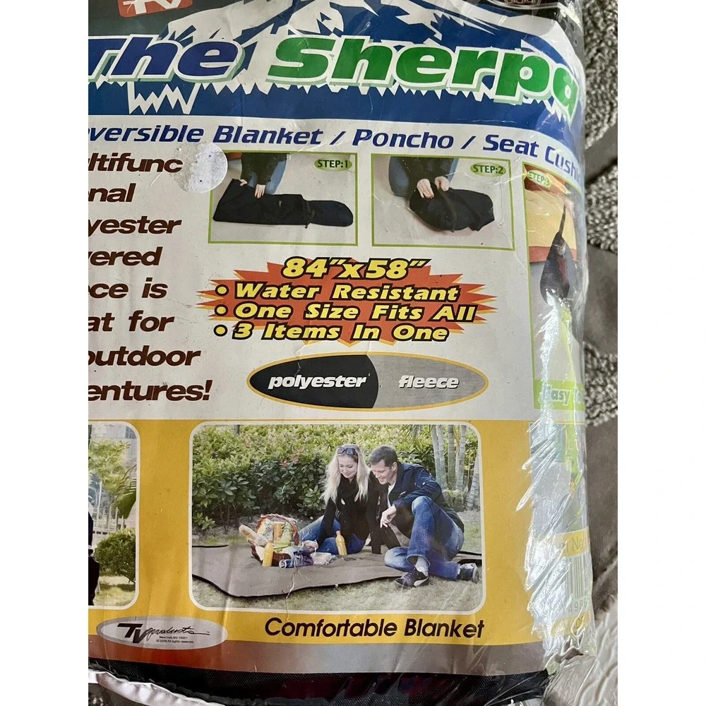 THE SHERPA BLUE Seen on TV The Reversible Blanket Poncho Seat Cushion 84